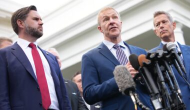 United CEO brought merger idea to White House but considered it last fall