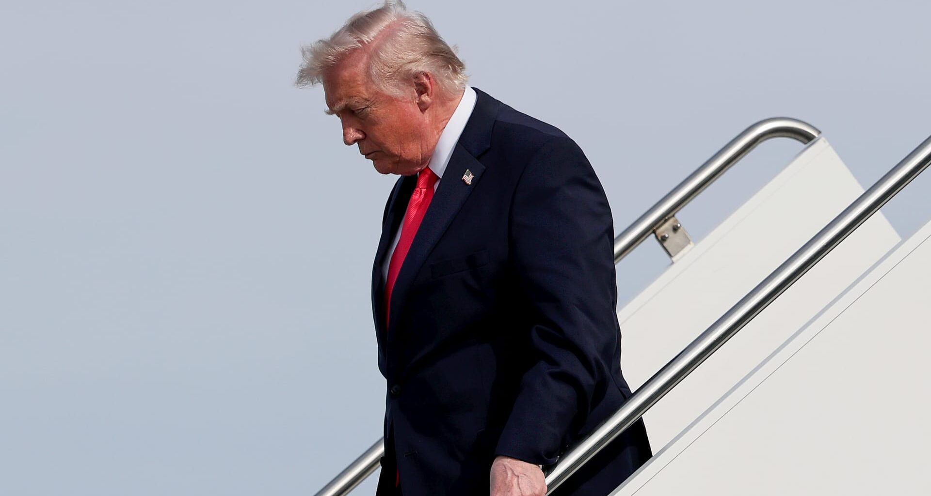Trump's net approval rating on economy and overall falls to lowest of his two terms, CNBC survey shows