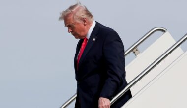 Trump's net approval rating on economy and overall falls to lowest of his two terms, CNBC survey shows