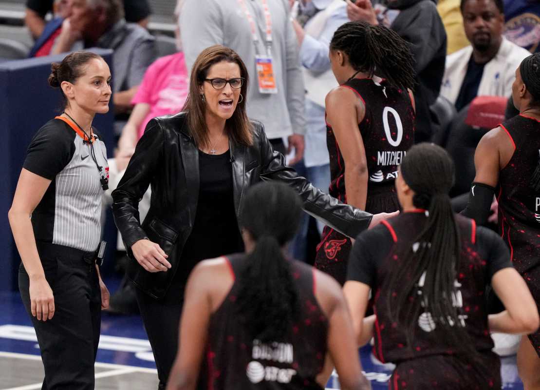 Indiana Fever coach Stephanie White cheers her playersGrace Hollars&sol;IndyStar &sol; USA TODAY NETWORK via Imagn Images