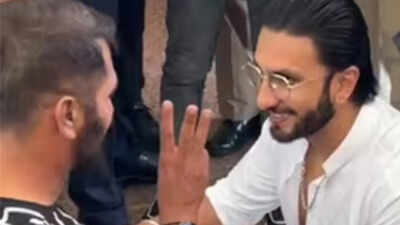 Ranveer Singh wins praise for sweet gesture towards Indian wheelchair cricketer Bhima Khunti at airport