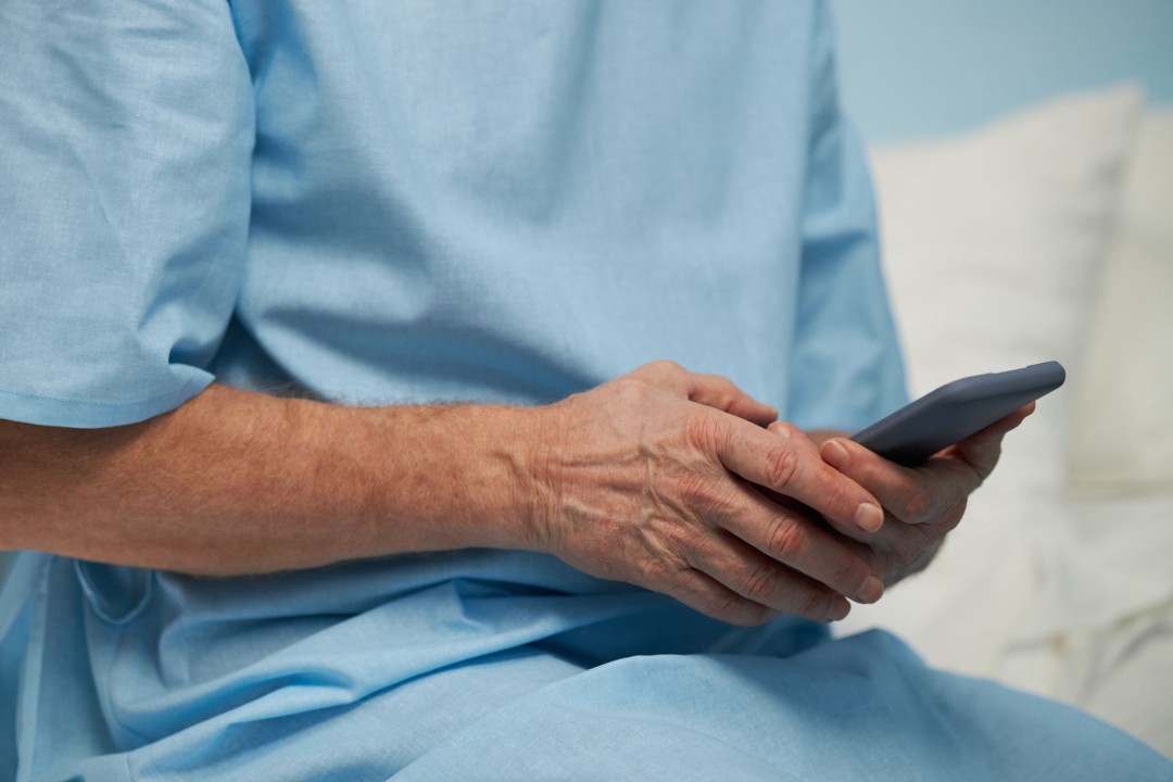 Man Dies After Ignoring Doc's Orders, Relying on AI Instead