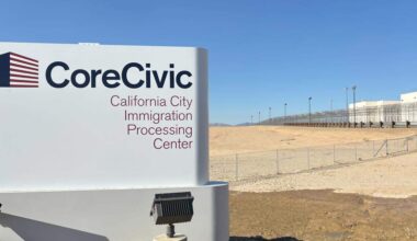 Court appoints doctor to monitor California City ICE care