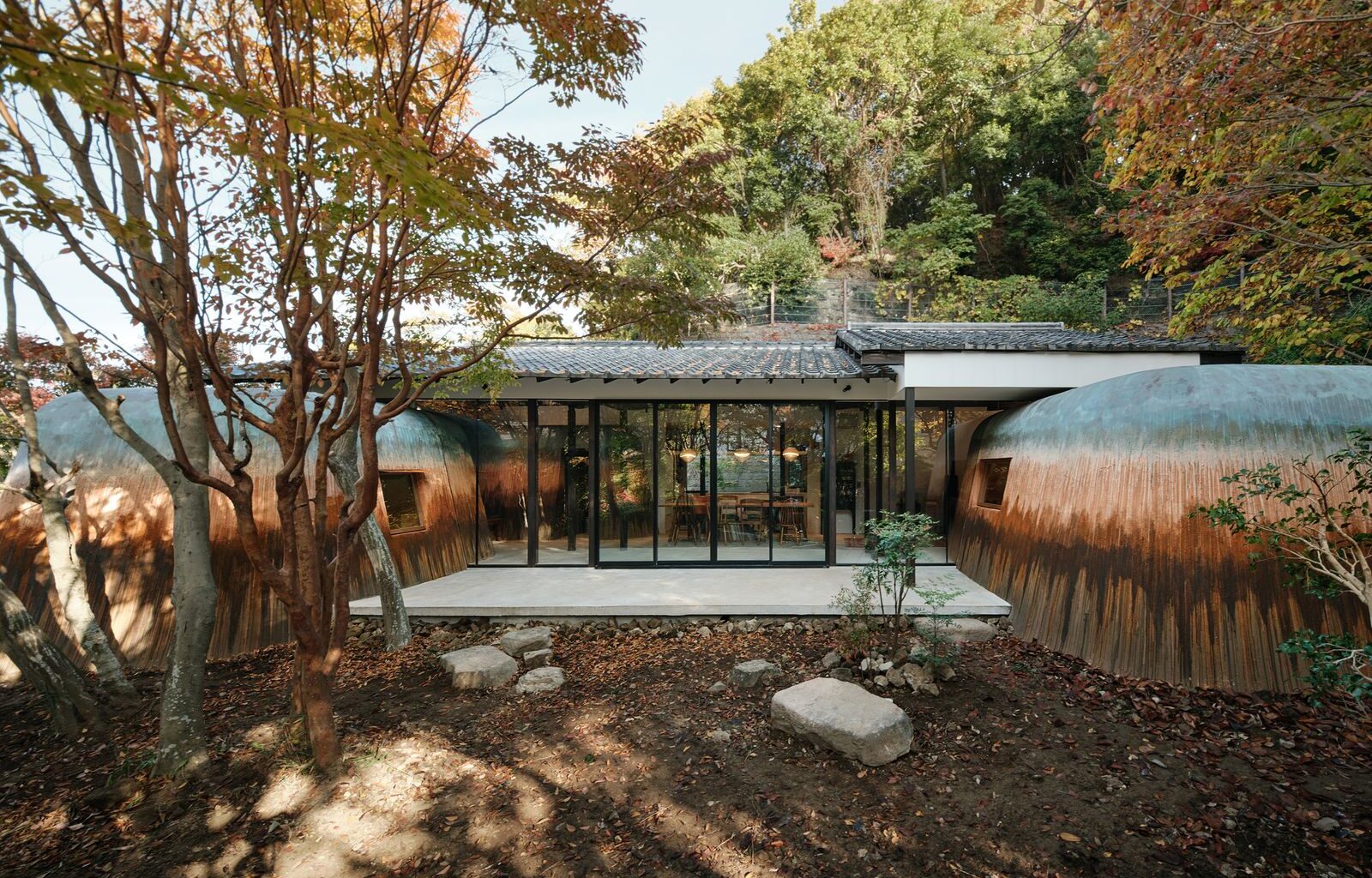 The Clay Domes Anchoring This Japanese Home Are Basically a Life-Size Ceramics Project