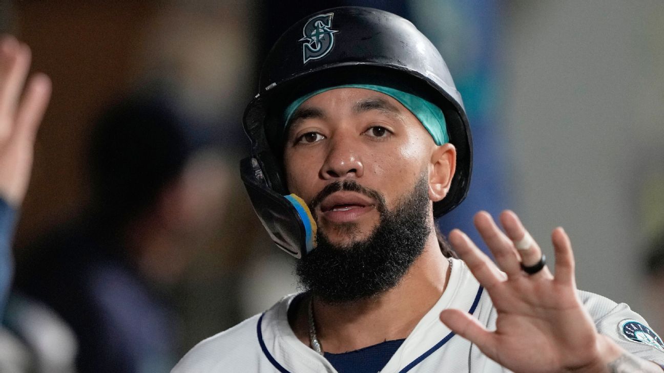 Mariners activate J.P. Crawford (shoulder) ahead of Angels series
