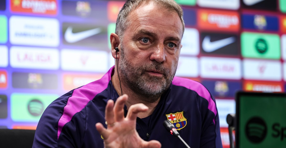 Hansi Flick sends message to Barcelona players about Atlético Madrid pitch before crunch La Liga clash