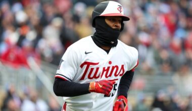 Byron Buxton has right forearm contusion, X-rays negative