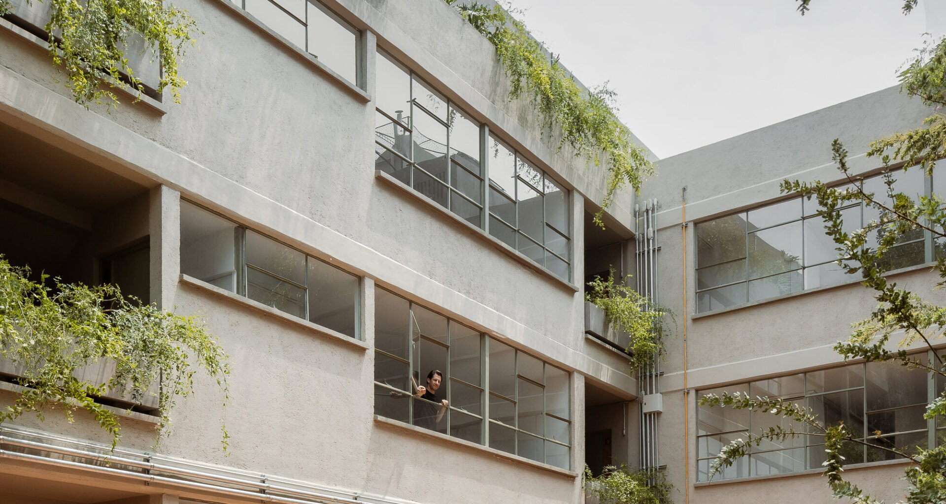 PETÉN / REIMS 502 | ArchDaily