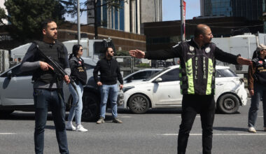 1 gunman shot dead outside Israeli consulate in Istanbul, 2 other gunmen injured