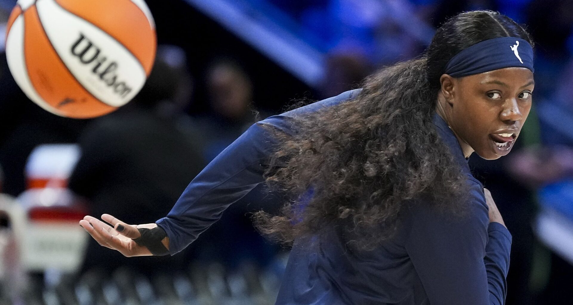 Dallas Wings extend core qualifying offer to Arike Ogunbowale