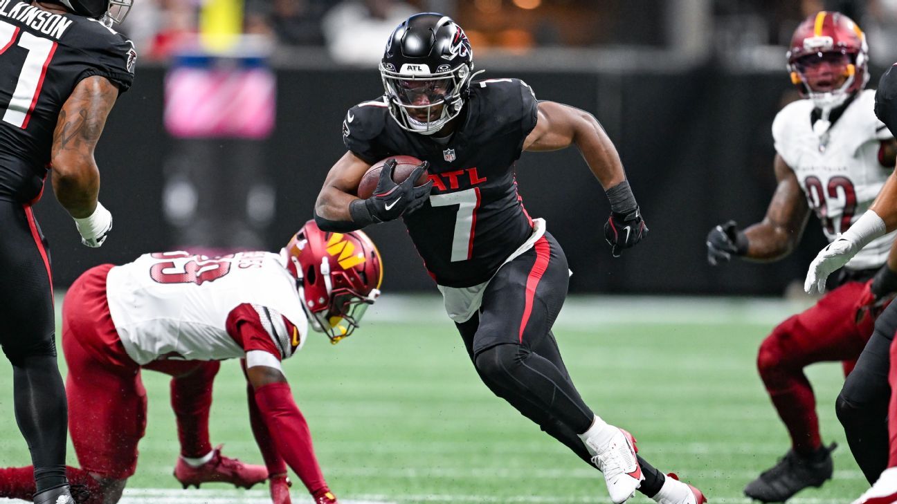 Falcons pick up fifth-year option for RB Bijan Robinson