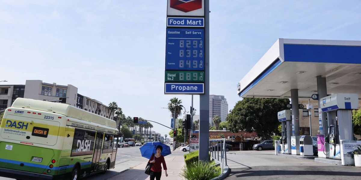 Americans to Pay $1,096 Extra at Gas Pump Due to Trump-Israel War on Iran: Markey