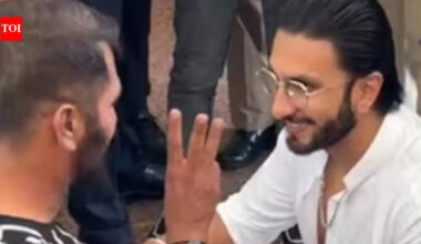 Ranveer Singh wins praise for sweet gesture towards Indian wheelchair cricketer Bhima Khunti at airport | Hindi Movie News