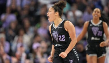 Valkyries bring back Veronica Burton on multiyear deal