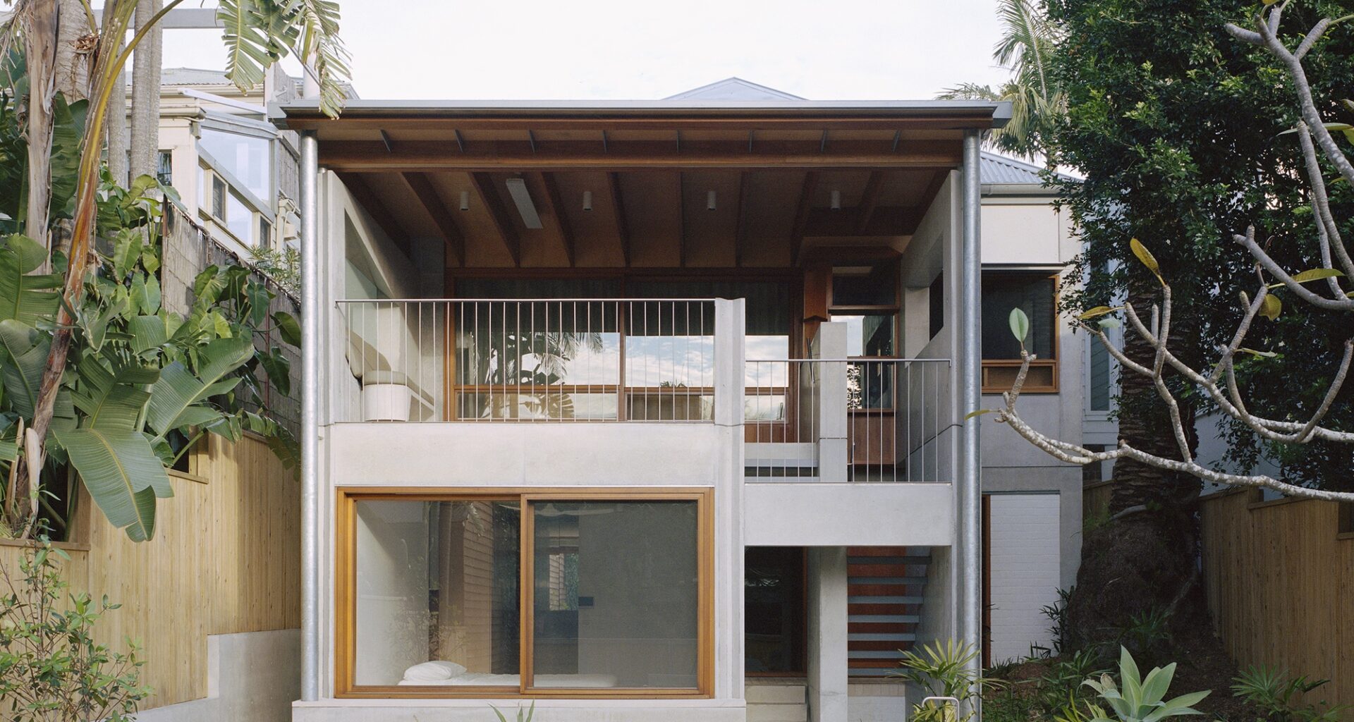 Lee House / Candalepas Associates