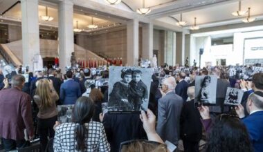 Army veteran who prosecuted Nazis awarded Congressional Gold Medal