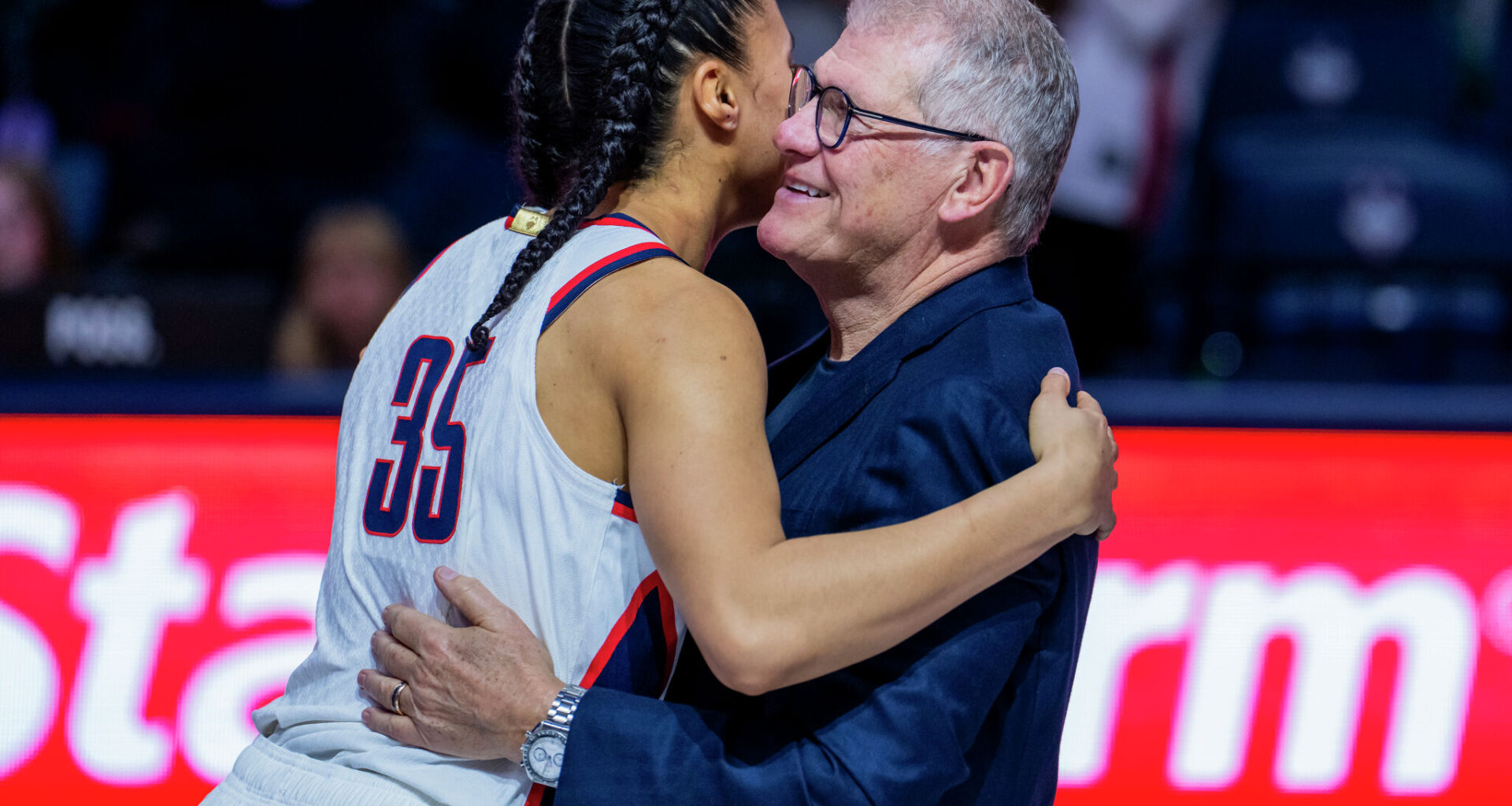 UConn's Geno Auriemma missed WNBA Draft to attend funeral service