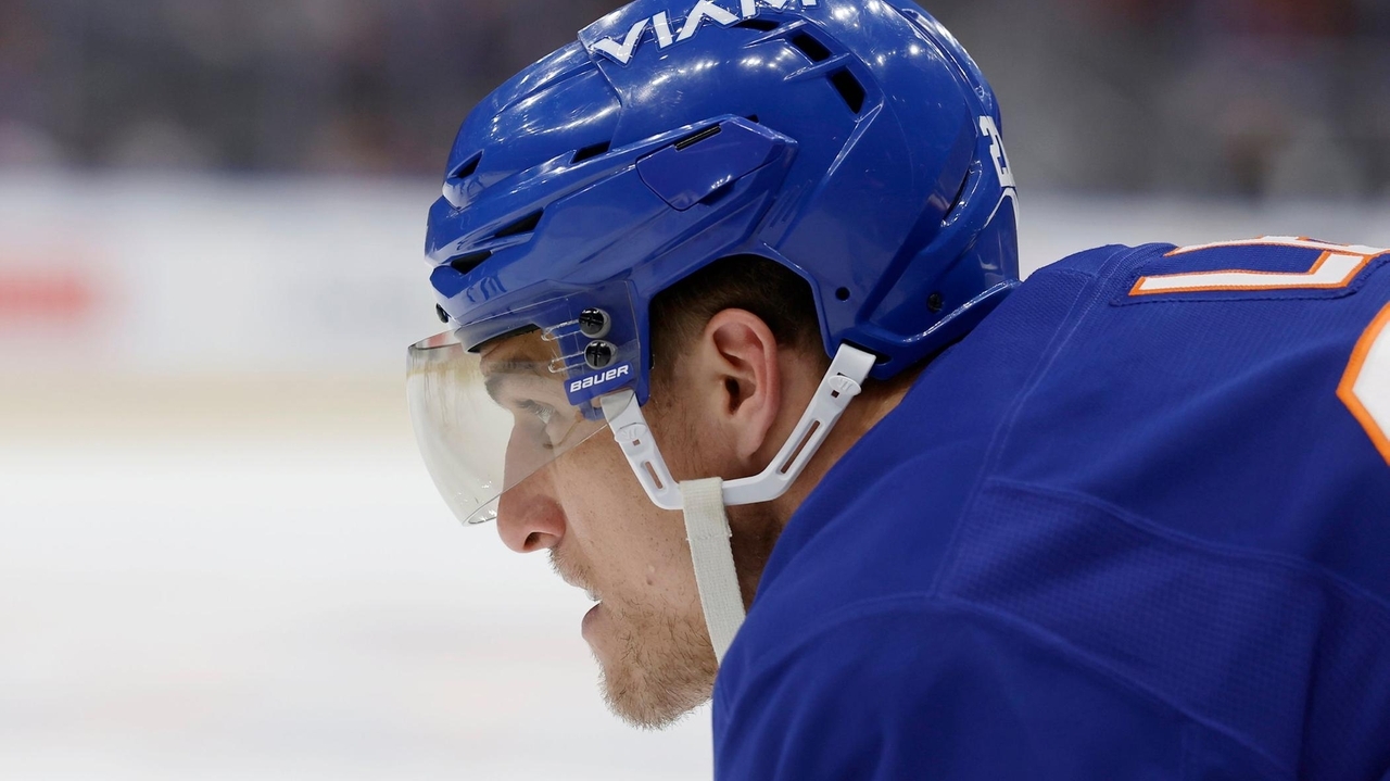 Andrew Gross: Is this the last Islander game for Anders Lee?