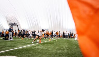 Sark, Longhorns end program's time at Denius Fields