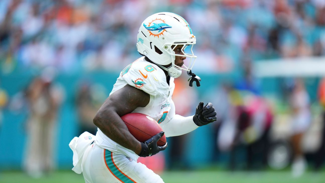 De'Von Achane 'not available' for trade, Dolphins GM says