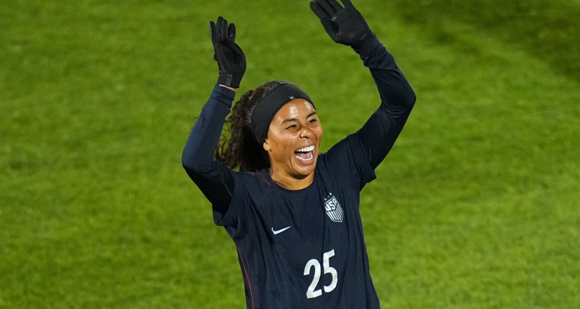 Kennedy Wesley scores 1st international goal and adds assist as USWNT beats Japan 3-0