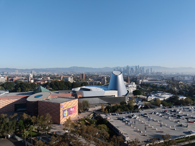 ZGF Architects Nears Completion of Los Angeles Air and Space Center Housing Space Shuttle Endeavour - Image 3 of 6