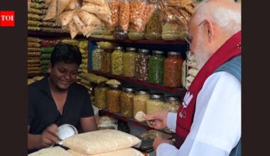 'Do you eat onions?' PM Modi takes 'Jhalmuri break' during Bengal poll campaign - watch | India News