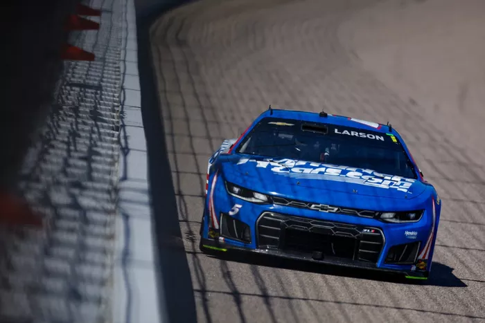 Kyle Larson, Hendrick Motorsports