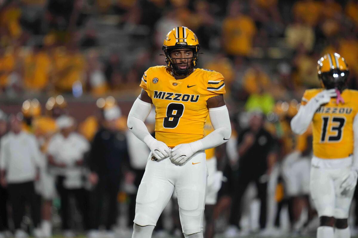 Missouri defensive end Zion Young plays against Massachusetts on Sept. 27.