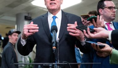 Senators demand OPM withdraw plan to access feds’ medical records