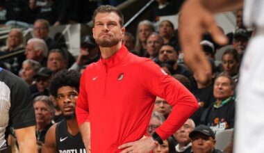 Blazers' Splitter on Dundon reports: 'Trying to be a pro'