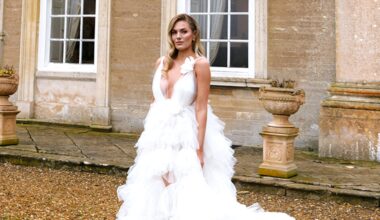 NY influencer throws herself wedding party to celebrate turning 40