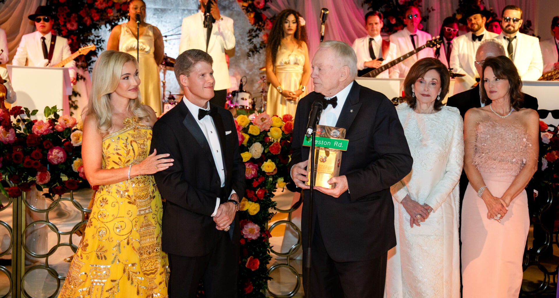 Sweetheart Ball raises $4 million for UT-Southwestern research