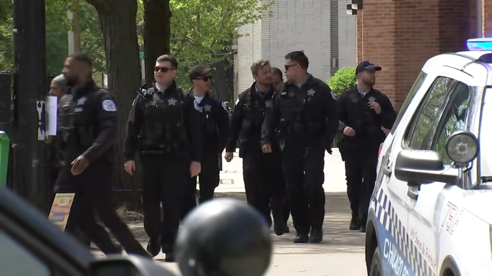 1 police officer killed, another wounded, in shooting at Chicago's Endeavor Health Swedish Hospital, officials say