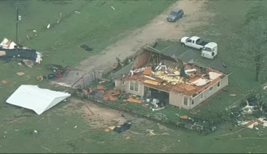 Tornadoes in northern Texas leave at least 2 dead and destroy multiple homes, authorities say