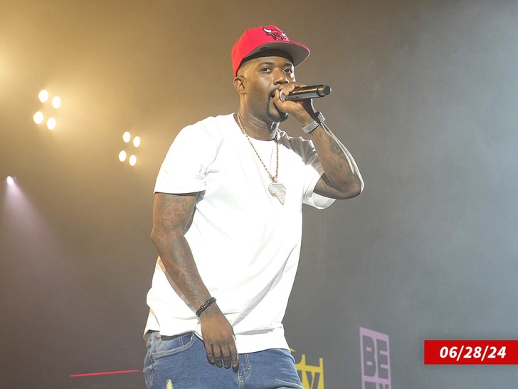 ray j sub getty swipe 1