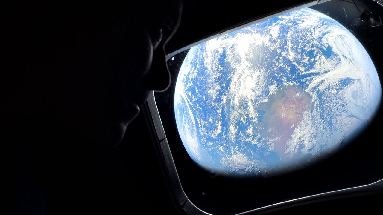 Artemis II astronauts share stunning images of moon as lunar flyby nears