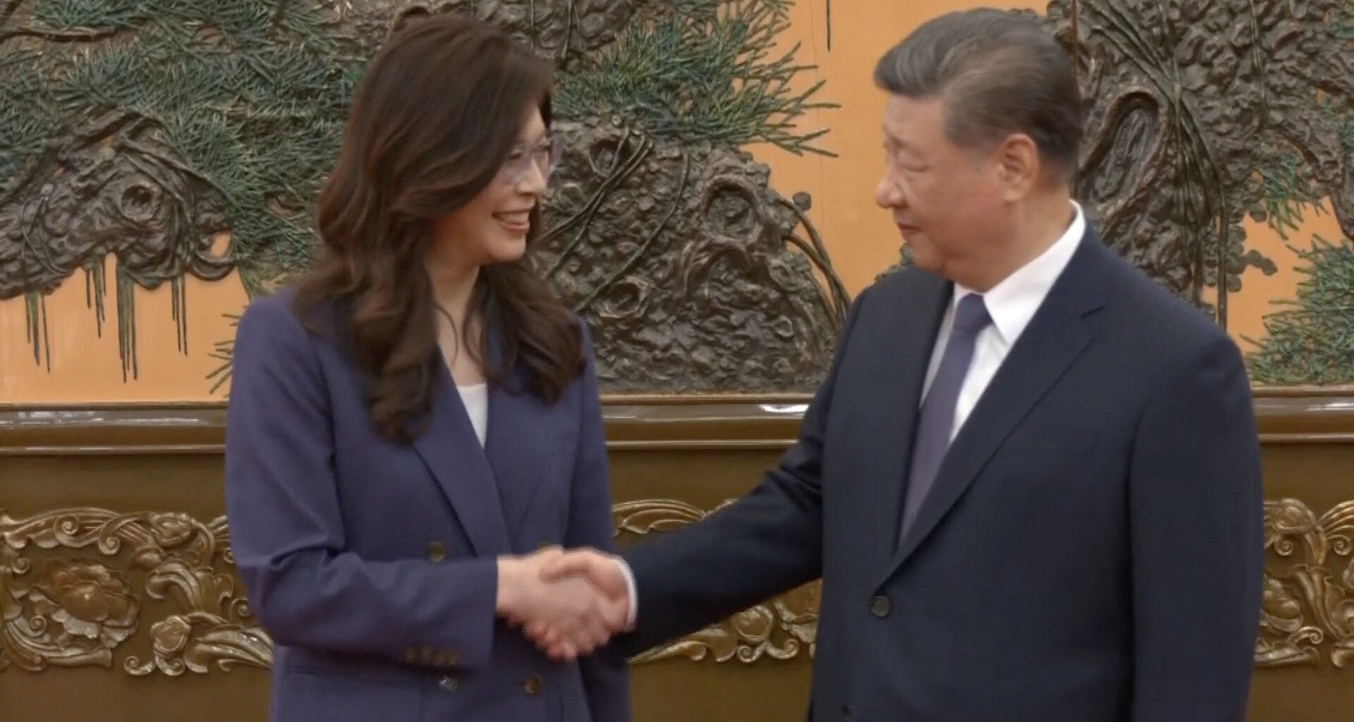 Taiwan opposition leader calls for ‘reconciliation’ after meeting Xi | Xi Jinping News