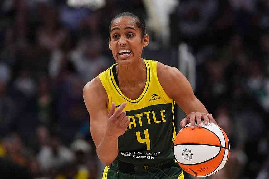 Diggins opts for Chicago; Sabally joins NY
