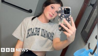 Stepbrother charged with sexual assault and murder in cruise death of Anna Kepner, officials say - BBC