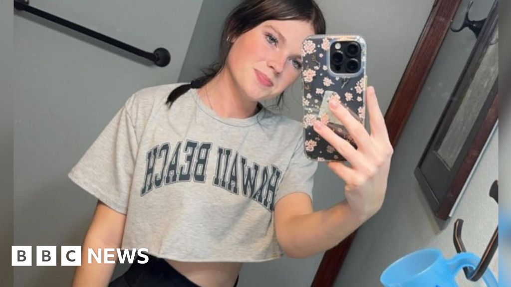 Stepbrother charged with sexual assault and murder in cruise death of Anna Kepner, officials say - BBC