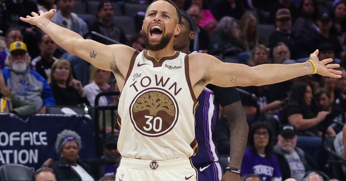 Stephen Curry hopes to lead a surprise Warriors playoff run now that he's healthy after knee injury :: WRAL.com