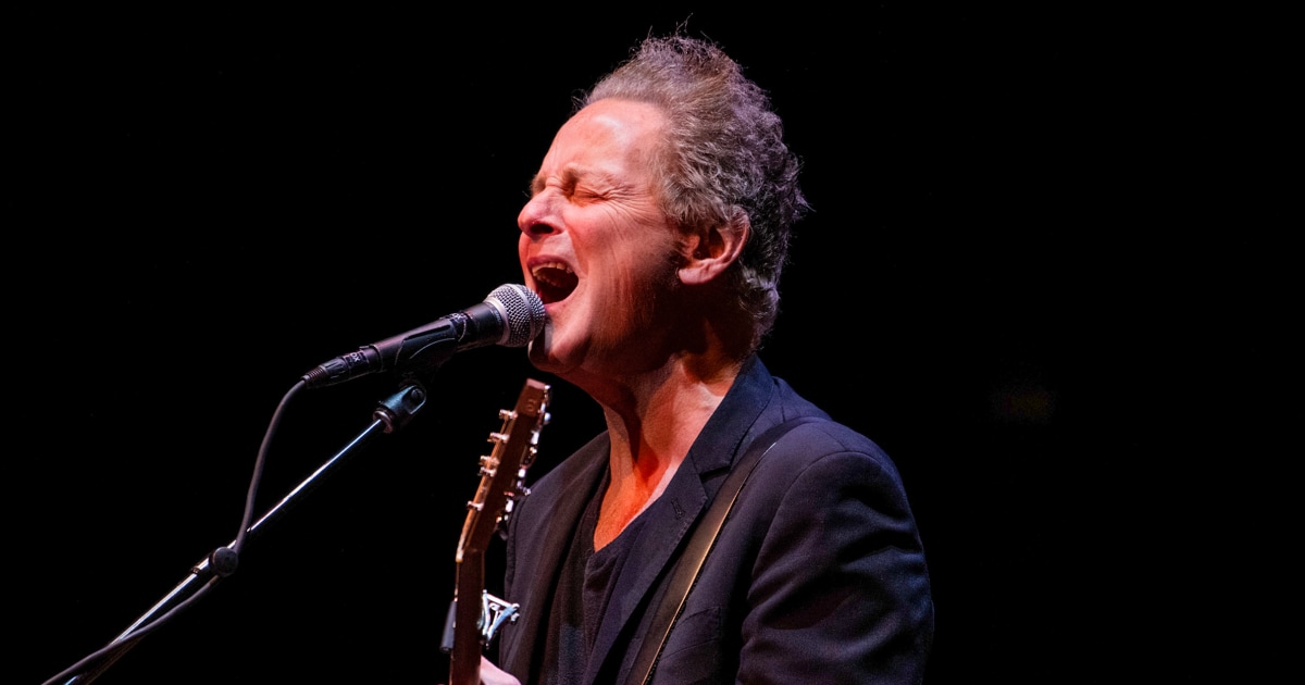 Ex-Fleetwood Mac member Lindsey Buckingham attacked by woman in Santa Monica