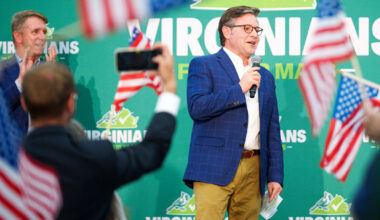 Republicans rush to close the gap in the final stretch of Virginia's redistricting election