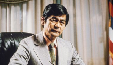 Former Hawaii Gov. George Ariyoshi, first U.S. governor of Asian American descent, dies at 100