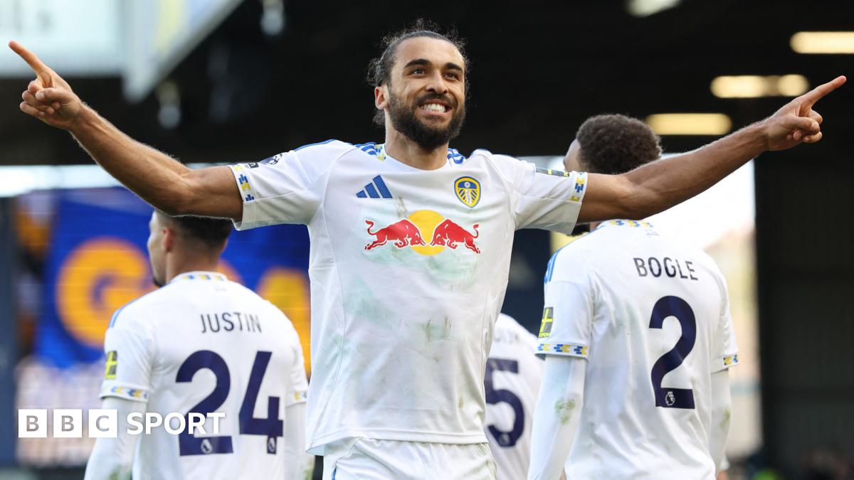 Leeds 3-0 Wolves: Visitors on brink of relegation as Daniel Fark's side boost survival hopes