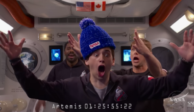 NASA's Artemis 2 moon shot just landed on Saturday Night Live — space toilet jokes and all (video)