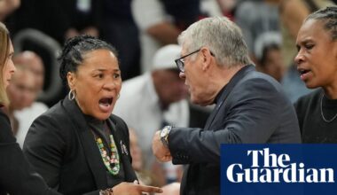 Geno Auriemma and Dawn Staley have tense postgame exchange after South Carolina shock UConn in Final Four | NCAA Tournament 2026