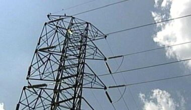 Alabama governor signs bill to freeze electric rates