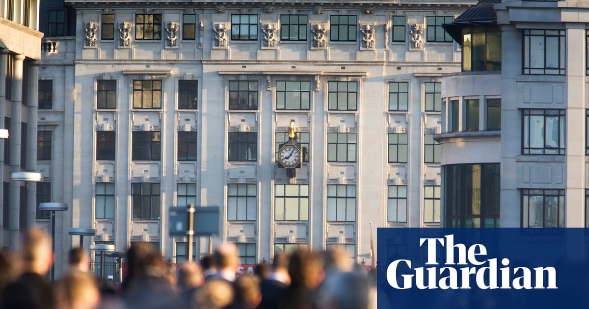 Quarter of a million people could lose job by middle of 2027 as UK ‘flirts with recession’, analysis says | Economic growth (GDP)